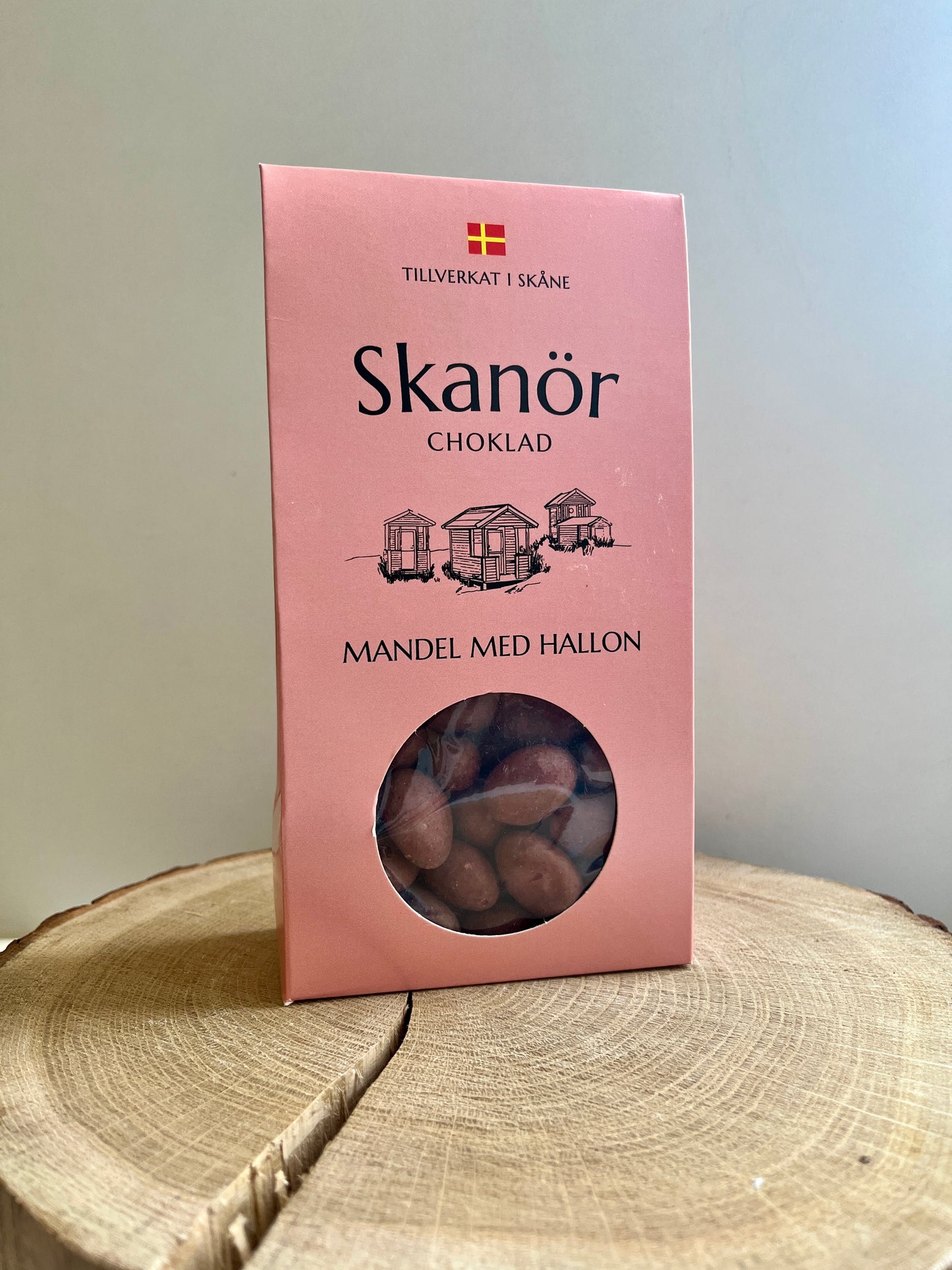 Skanör Choklad Chocolate Almonds with Raspberries 100g