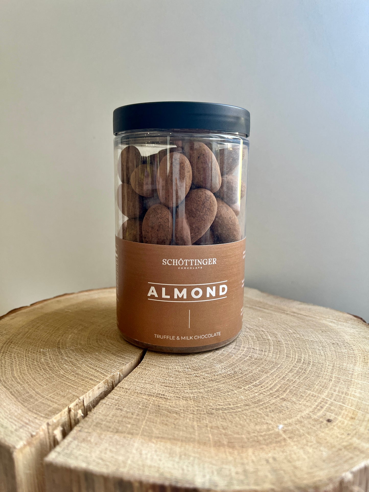 Schöttinger Almonds in Truffle Chocolate 250g